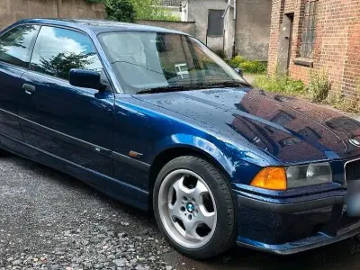 Gebraucht BMW 316 M Sport 102 PS (75 kW) 1995 Blau Coupé