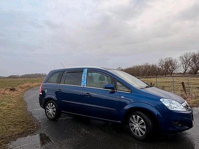 Second-hand Opel Zafira 140 CP (102 kW) 2008 Albastru Monovolum