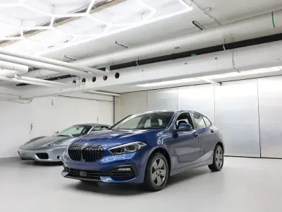 Gebraucht BMW 118 Advantage 136 PS (100 kW) 2021 Phytonicblau Kleinwagen