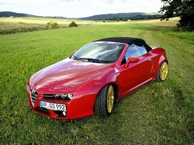 Usata Alfa Romeo Spider 209 CV (153 kW) 2009 Rosso Cabrio