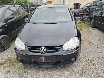 Gebraucht VW Golf V Trendline 105 PS (77 kW) 2008 Schwarz Kleinwagen