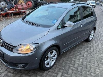 Grau Gebraucht 2010 VW Golf Plus Cross Team Van / Kleinbus | 5.450 € (Guter Preis)
