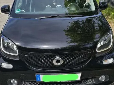 Używany Smart ForFour Prime 71 KM (52 kW) 2014 Czarny Hatchback