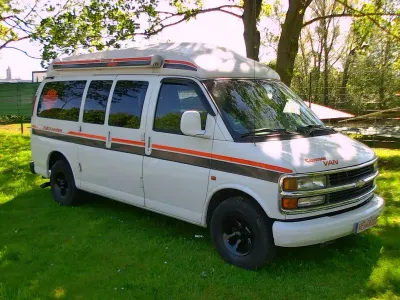 Usado Chevrolet Express 256 CV (188 kW) 2001 Blanco Monovolumen