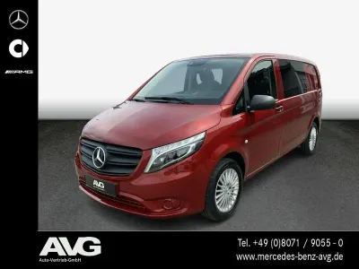 Używany Mercedes Vito 190 KM (139 kW) 2022 Czerwony Van