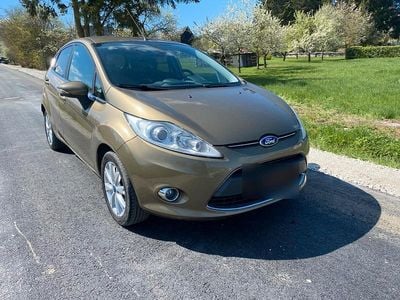 Usado Ford Fiesta Titanium 95 HP (69 kW) 2011 Dourado Citadino