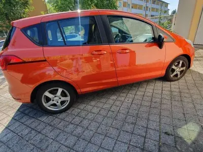 Gebraucht Ford B-MAX Trend 95 PS (69 kW) 2013 Rot Van / Kleinbus