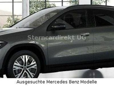 Mercedes GLA220