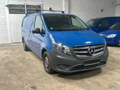 Gebraucht Mercedes Vito 114 PS (83 kW) 2017 Blau Van