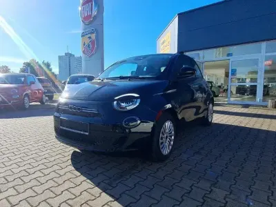 Second-hand Fiat 500e 86 kW (118 CP) 2023 Negru Berlinǎ