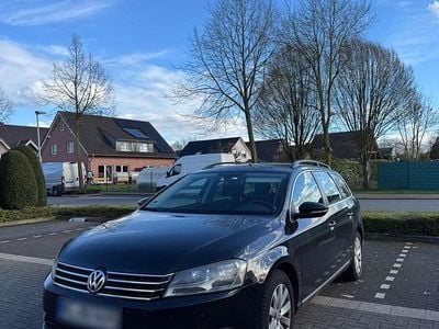 Gebraucht VW Passat 140 PS (102 kW) 2013 Schwarz Kombi