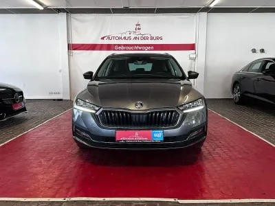 Gebraucht Skoda Octavia Ambition 116 PS (85 kW) 2022 Graphitegrau metallic Kombi