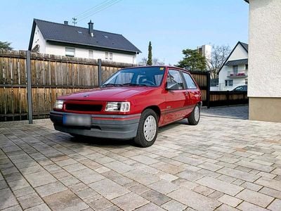 Używany Opel Corsa 45 KM (33 kW) 1992 Czerwony Hatchback