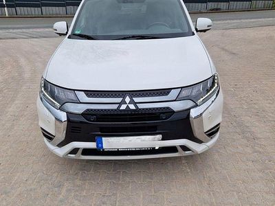 Mitsubishi Outlander P-HEV