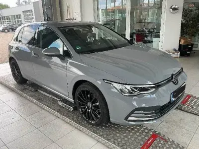 Gebraucht VW Golf VII Active 150 PS (110 kW) 2021 Grau Kleinwagen