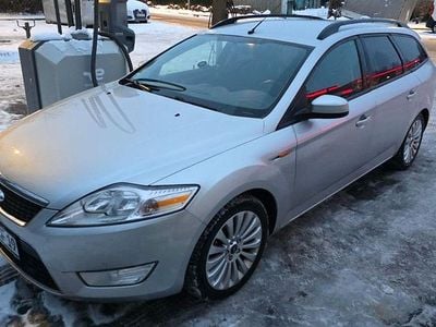 Silber Gebraucht 2009 Ford Mondeo Kombi | 2.899 € (Fairer Preis)