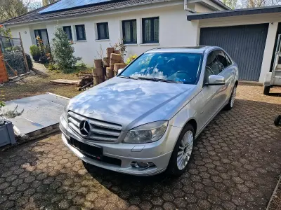 Gebraucht Mercedes C220 170 PS (125 kW) 2009 Silber Limousine