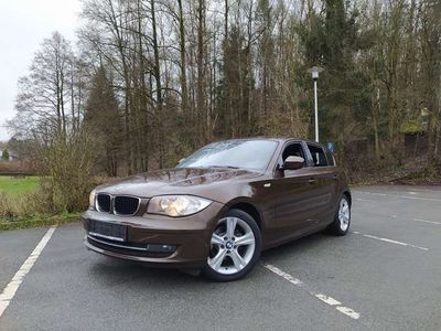 Gebraucht BMW 116 116 PS (85 kW) 2010 Braun Kleinwagen