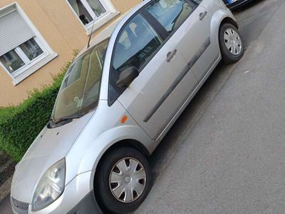 gebraucht Ford Fiesta 1.4