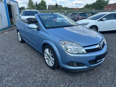 Gebraucht Opel Astra 140 PS (102 kW) 2007 Aeroblau mi2 Cabrio