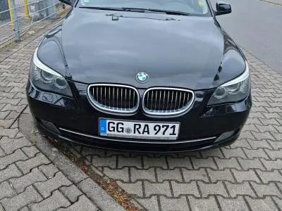 Gebraucht BMW 525 197 PS (144 kW) 2009 Schwarz Kombi