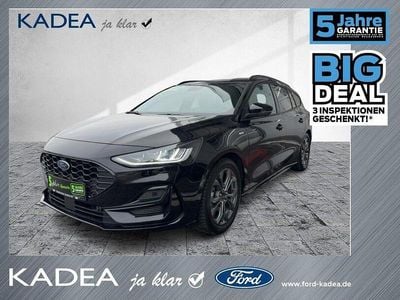 Obsidianschwarz metallic Gebraucht 2025 Ford Focus ST-Line Kombi | 20.480 € (Superpreis)