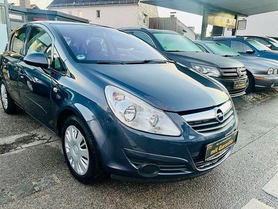 Grau Gebraucht 2007 Opel Corsa Catch Me Limousine | 3.490 € (Etwas zu teuer)