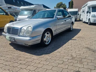 Gebraucht Mercedes E320 Avantgarde 220 PS (161 kW) 1995 Silber Limousine