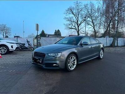 Grau Gebraucht 2015 Audi A5 Sportback Sport Kleinwagen | 15.650 € (Fairer Preis)