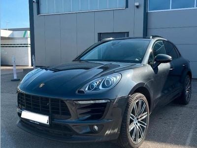 Porsche Macan S