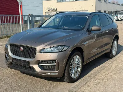 Gebraucht Jaguar F-Pace 179 PS (131 kW) 2017 Braun SUV