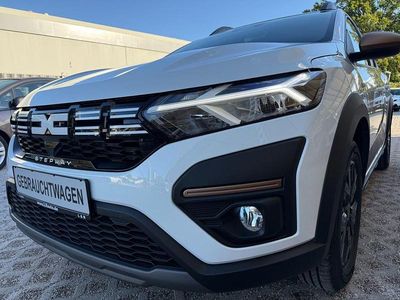 Weiß Gebraucht 2024 Dacia Sandero Extreme Limousine | 17.900 € (Fairer Preis)