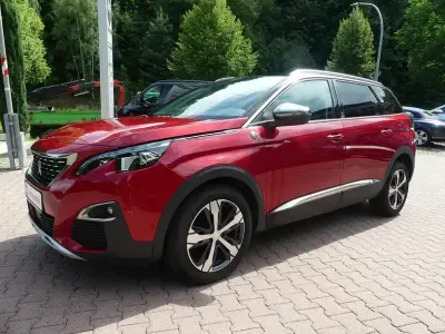 Gebraucht Peugeot 5008 Crossway 131 PS (96 kW) 2020 Rot SUV
