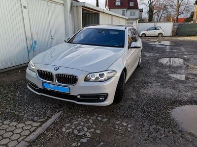 Weiß Gebraucht 2014 BMW 520 Luxury Line Kombi | 7.999 € (Guter Preis)