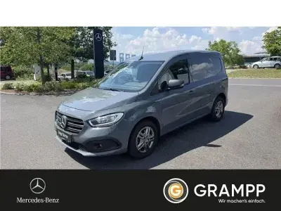 Gebraucht Mercedes eCitan 89 kW (122 PS) 2025 Grau Van / Kleinbus