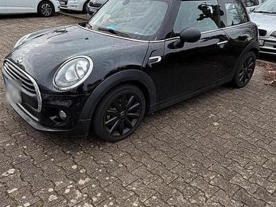 Gebraucht Mini Cooper 102 PS (75 kW) 2018 Schwarz Kleinwagen