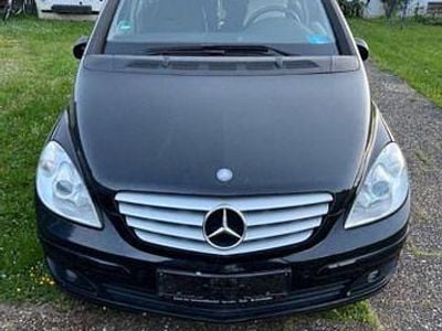 Mercedes B150