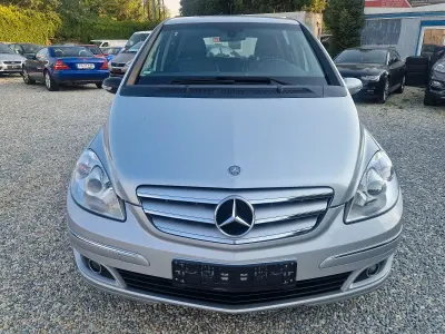 Gebraucht Mercedes B200 136 PS (100 kW) 2005 Silber Van / Kleinbus