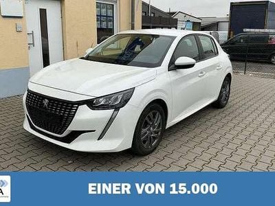 Gebraucht Peugeot 208 Active 102 PS (75 kW) 2021 Weiß Kleinwagen