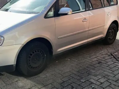 Gebraucht VW Touran 105 PS (77 kW) 2005 Silber Van / Kleinbus
