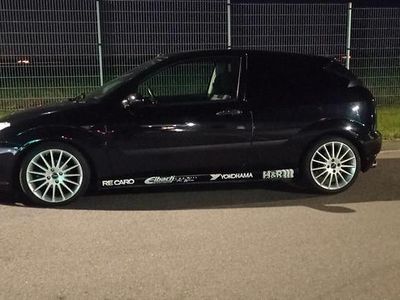 Second-hand Ford Focus 131 CP (96 kW) 2001 Negru Coupe