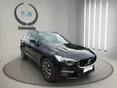 Gebraucht Volvo XC60 Core 197 PS (144 kW) 2022 Black stone SUV