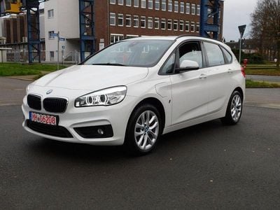 Gebraucht BMW 225 Active Tourer Advantage 136 PS (100 kW) 2016 Weiß Van / Kleinbus