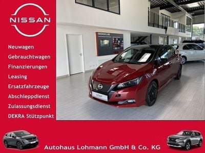 Gebraucht Nissan Leaf N-Connecta 110 kW (150 PS) 2023 Red pm/ black p Kleinwagen