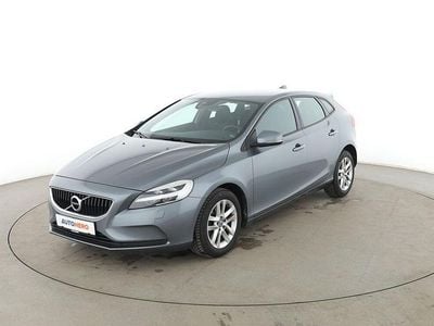 Gebraucht Volvo V40 Momentum 152 PS (111 kW) 2017 Grau Kombi