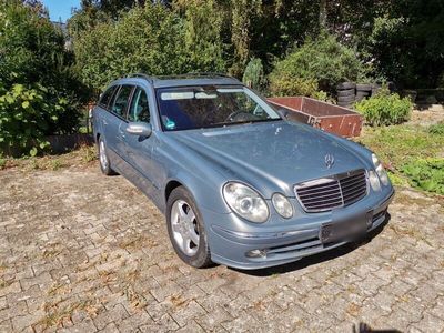 gebraucht Mercedes E200 