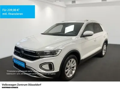 Second-hand VW T-Roc Style 110 CP (80 kW) 2022 Alb SUV