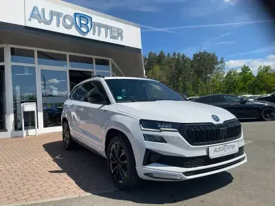 Gebraucht Skoda Karoq SportLine 190 PS (139 kW) 2024 Weiß SUV