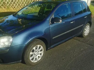 Usata VW Golf V Trendline 102 CV (75 kW) 2007 Blu Berlina