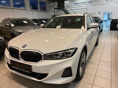 Gebraucht BMW 330e 292 PS (214 kW) 2022 Weiß Kombi